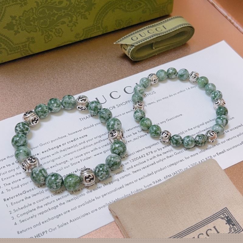 G*u*i bracelets